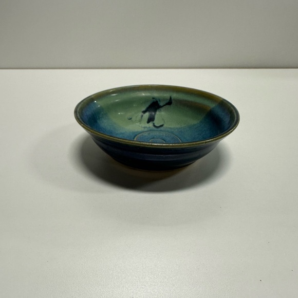 Antique Ceramic bowl - Picture 2 of 5